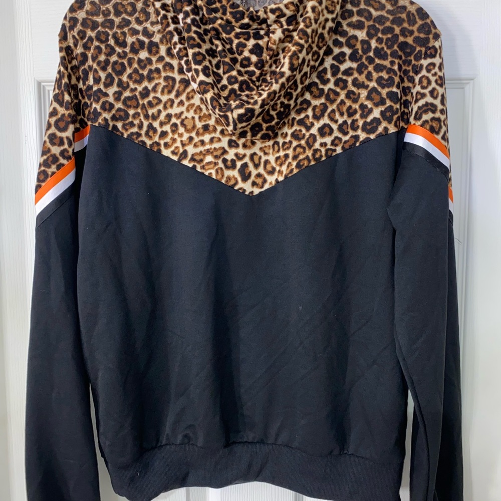 SHIEN HOODIE SIZE MEDIUM